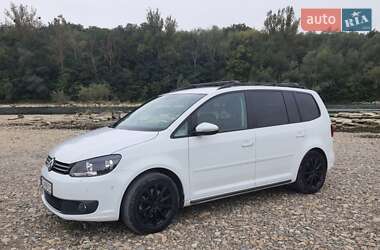 Минивэн Volkswagen Touran 2015 в Черновцах