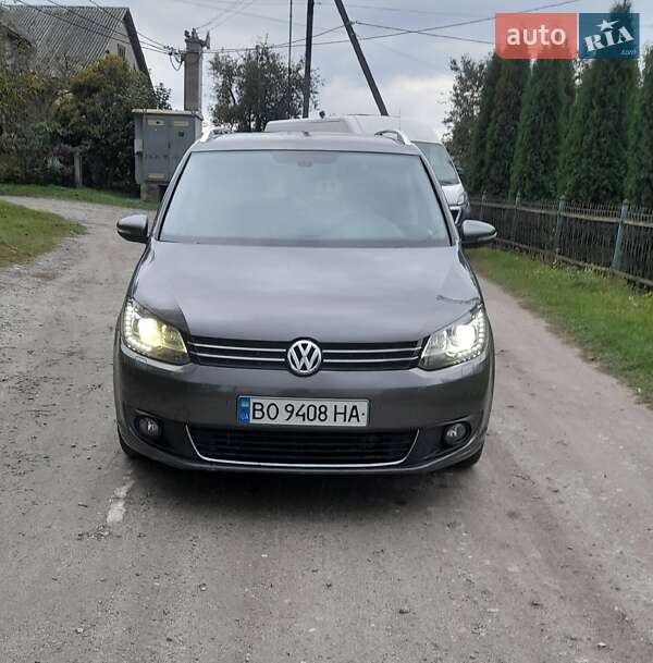 Volkswagen Touran 2012
