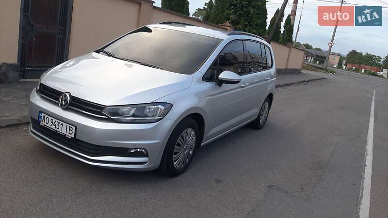 Микровэн Volkswagen Touran 2018 в Мукачево