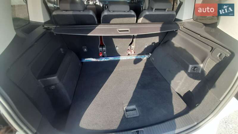 Микровэн Volkswagen Touran 2018 в Мукачево