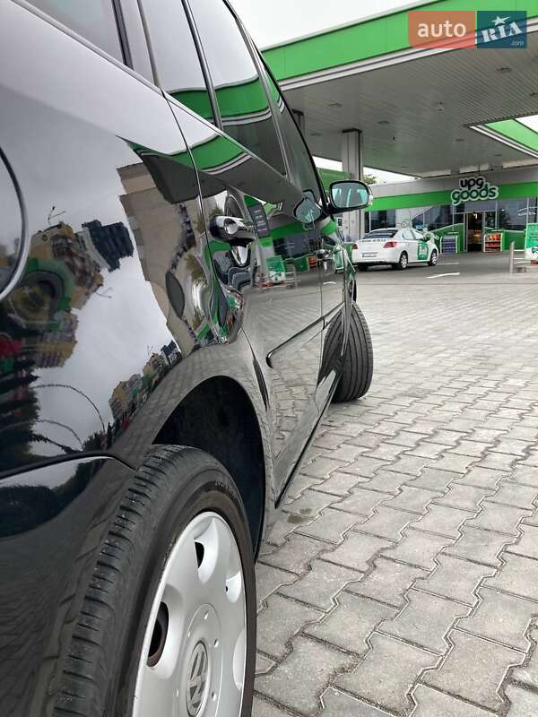 Минивэн Volkswagen Touran 2007 в Виннице