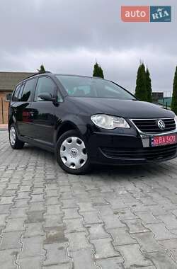 Минивэн Volkswagen Touran 2007 в Виннице