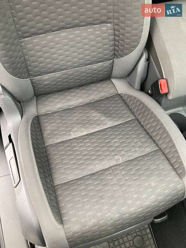 Минивэн Volkswagen Touran 2007 в Виннице