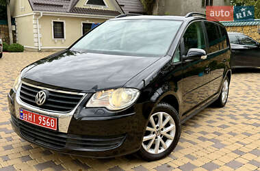 Минивэн Volkswagen Touran 2008 в Могилев-Подольске