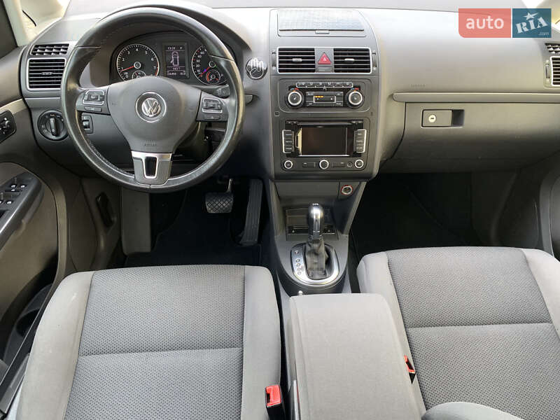Минивэн Volkswagen Touran 2011 в Ровно фото 34 Минивэн Volkswagen Touran 2011 в Ровно