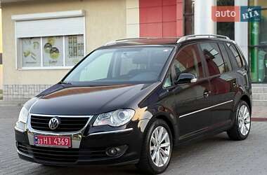 Минивэн Volkswagen Touran 2008 в Вознесенске