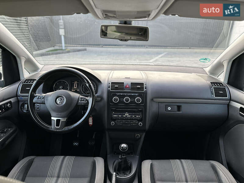 Мінівен Volkswagen Touran 2012 в Луцьку фото 40 Мінівен Volkswagen Touran 2012 в Луцьку