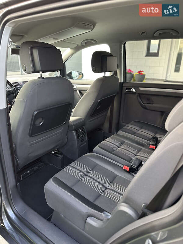 Мінівен Volkswagen Touran 2012 в Луцьку фото 54 Мінівен Volkswagen Touran 2012 в Луцьку