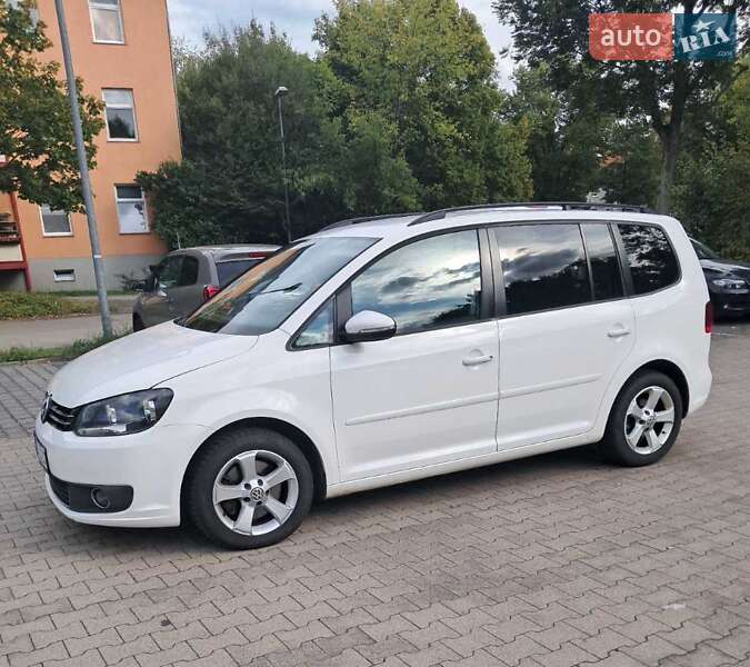 Volkswagen Touran 2012
