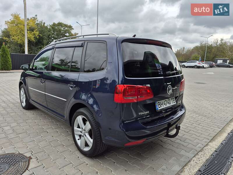 Мінівен Volkswagen Touran 2014 в Одесі