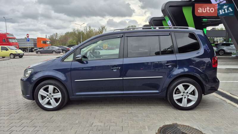 Мінівен Volkswagen Touran 2014 в Одесі