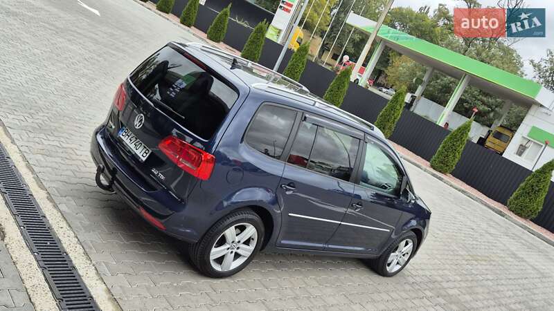 Мінівен Volkswagen Touran 2014 в Одесі