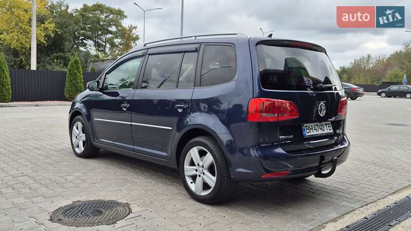 Мінівен Volkswagen Touran 2014 в Одесі