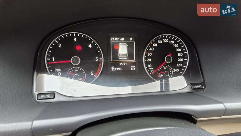 Мінівен Volkswagen Touran 2014 в Одесі