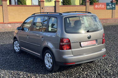 Минивэн Volkswagen Touran 2007 в 