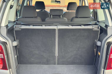 Минивэн Volkswagen Touran 2007 в 