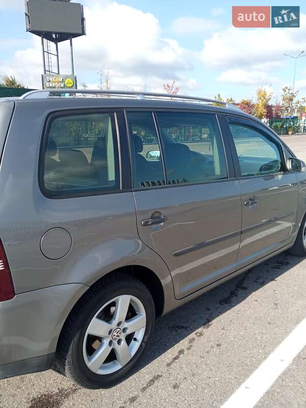 Мінівен Volkswagen Touran 2008 в Львові