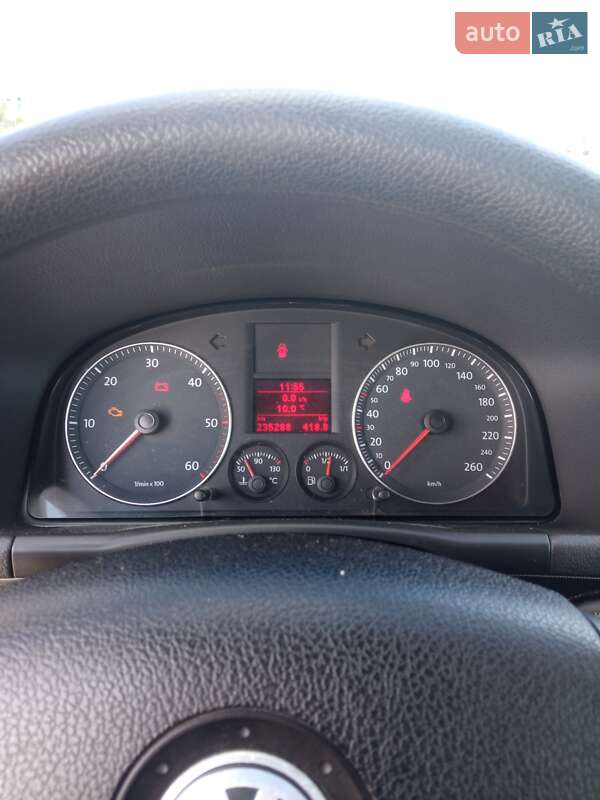 Мінівен Volkswagen Touran 2008 в Львові