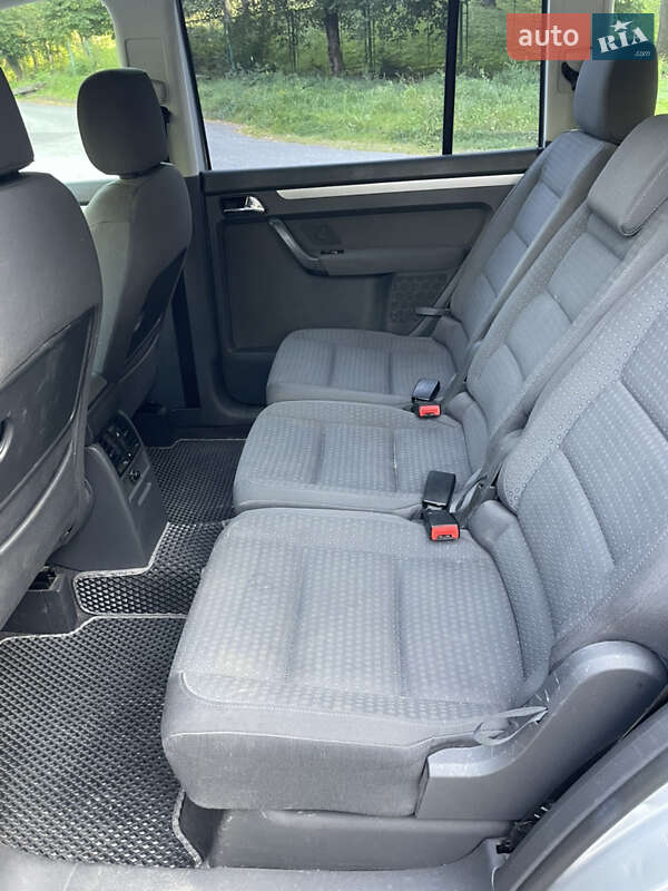 Минивэн Volkswagen Touran 2004 в Трускавце фото 15 Минивэн Volkswagen Touran 2004 в Трускавце