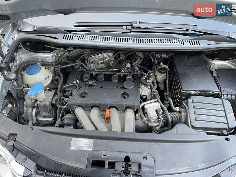 Минивэн Volkswagen Touran 2004 в Трускавце фото 18 Минивэн Volkswagen Touran 2004 в Трускавце