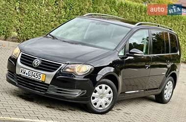 Минивэн Volkswagen Touran 2009 в Виннице