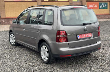 Минивэн Volkswagen Touran 2007 в 