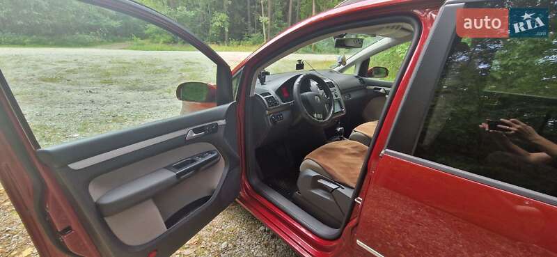 Минивэн Volkswagen Touran 2008 в Бердичеве