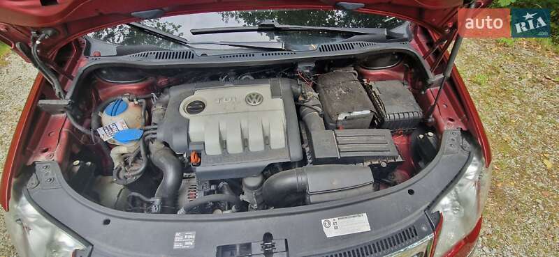 Минивэн Volkswagen Touran 2008 в Бердичеве