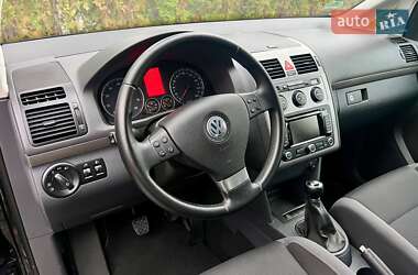 Минивэн Volkswagen Touran 2009 в 