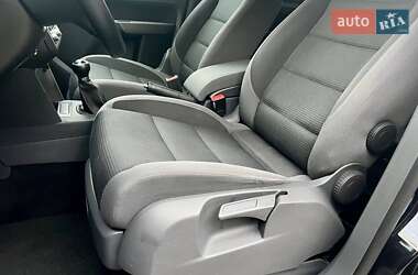 Минивэн Volkswagen Touran 2009 в 