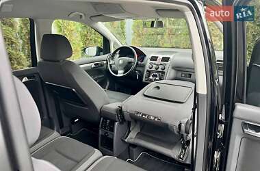 Минивэн Volkswagen Touran 2009 в 