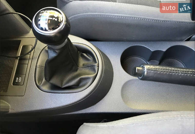 Минивэн Volkswagen Touran 2007 в Ковеле