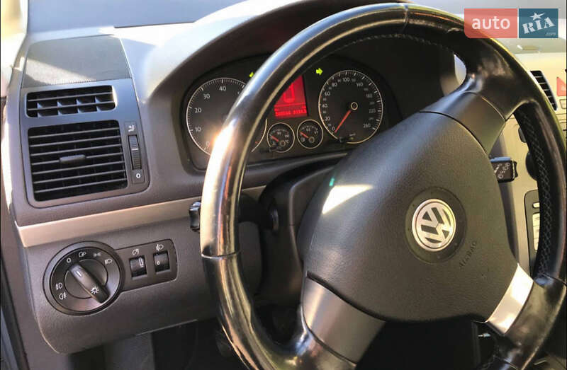 Минивэн Volkswagen Touran 2007 в Ковеле