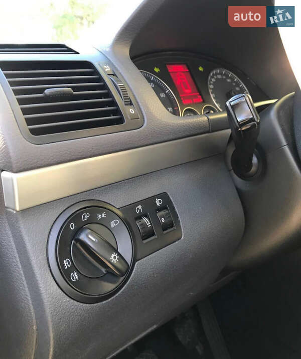 Минивэн Volkswagen Touran 2007 в Ковеле