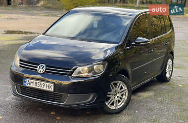 Мінівен Volkswagen Touran 2014 в Житомирі