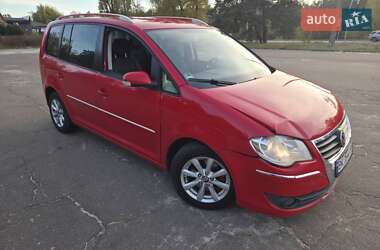Мінівен Volkswagen Touran 2006 в 