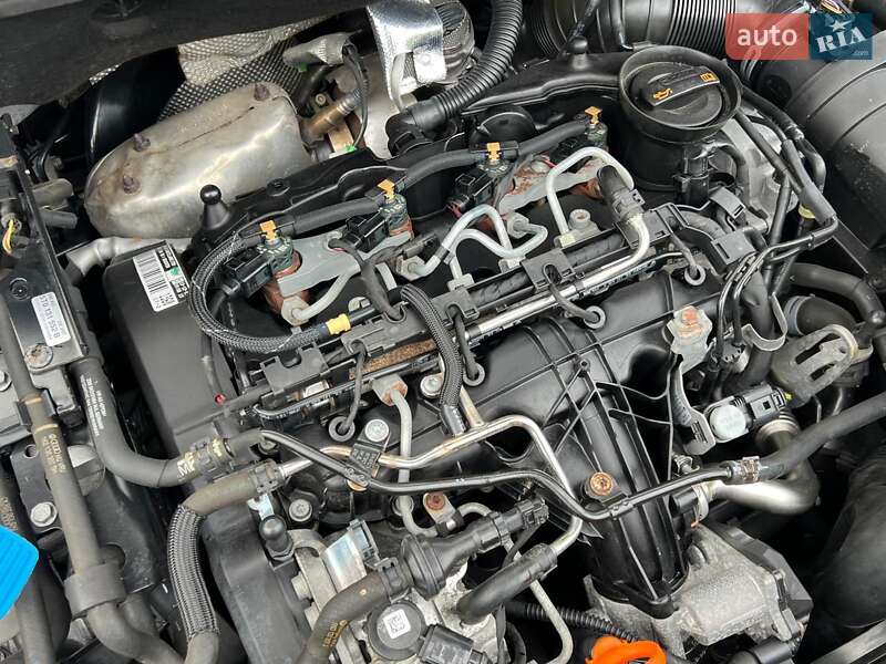 Минивэн Volkswagen Touran 2011 в Киеве