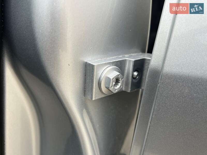 Минивэн Volkswagen Touran 2011 в Киеве