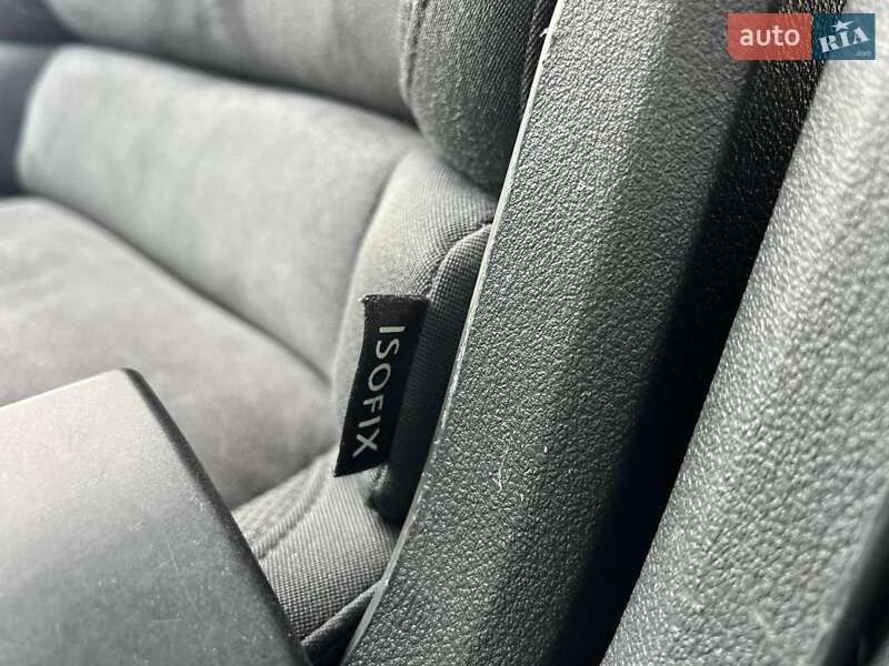 Минивэн Volkswagen Touran 2011 в Киеве