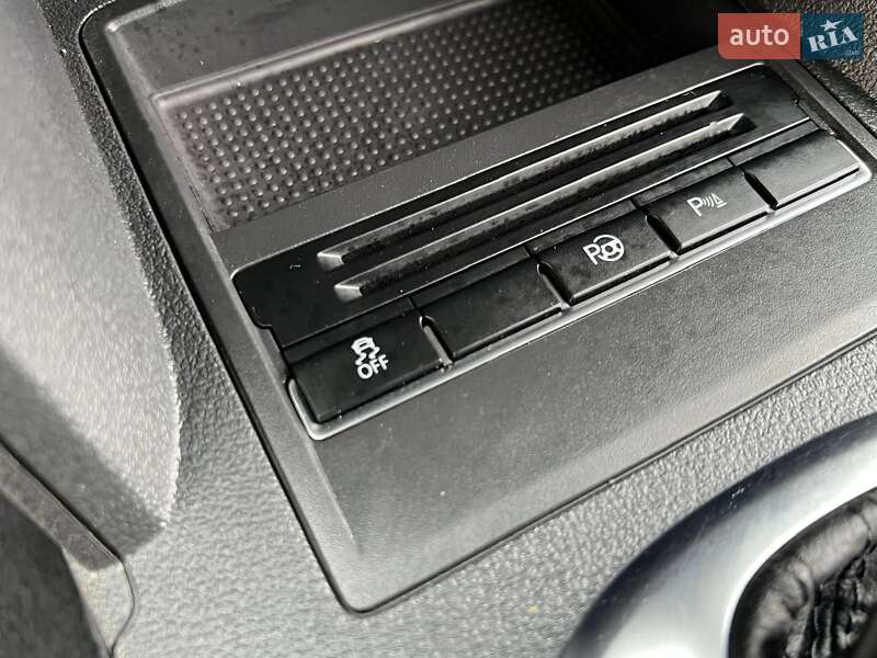 Минивэн Volkswagen Touran 2011 в Киеве