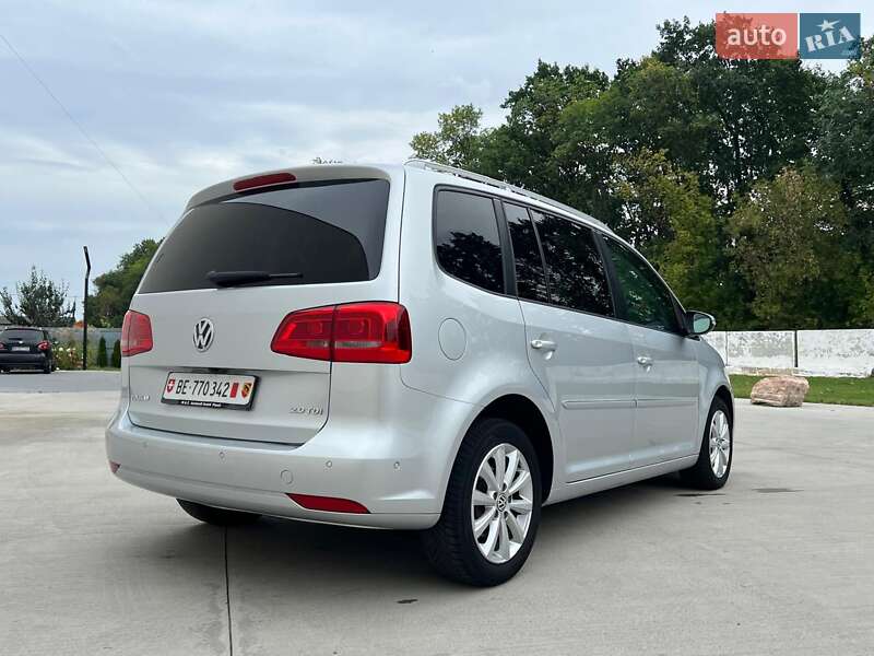 Минивэн Volkswagen Touran 2011 в Киеве