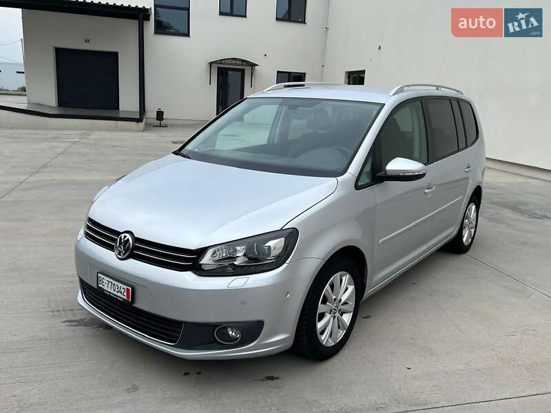 Минивэн Volkswagen Touran 2011 в Киеве