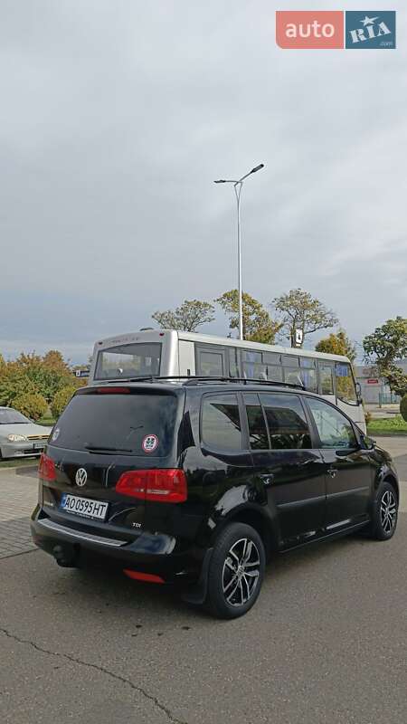 Мінівен Volkswagen Touran 2012 в Виноградові