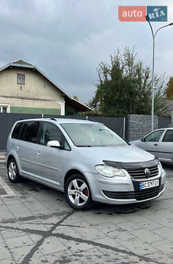 Минивэн Volkswagen Touran 2007 в Самборе