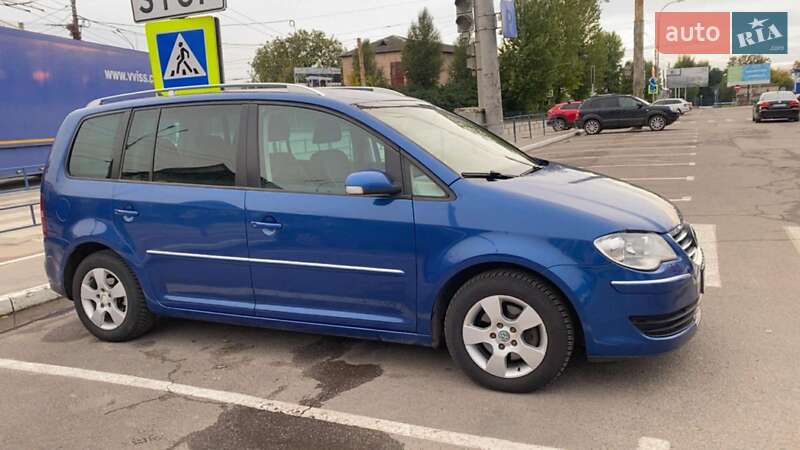 Минивэн Volkswagen Touran 2007 в Тернополе