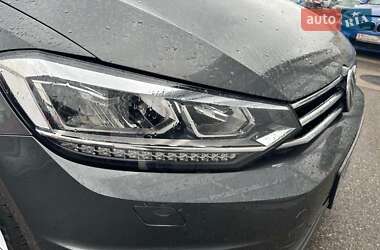 Микровэн Volkswagen Touran 2016 в 