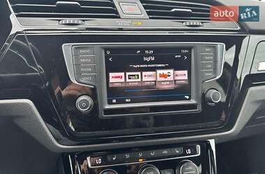 Микровэн Volkswagen Touran 2016 в 