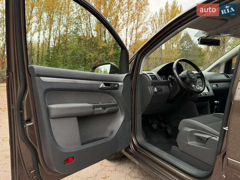 Минивэн Volkswagen Touran 2012 в Бердичеве