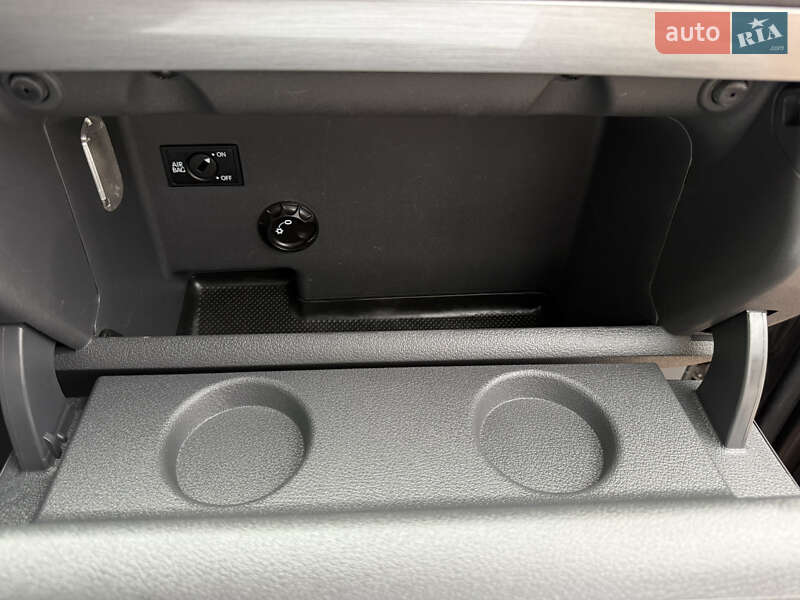 Минивэн Volkswagen Touran 2012 в Бердичеве