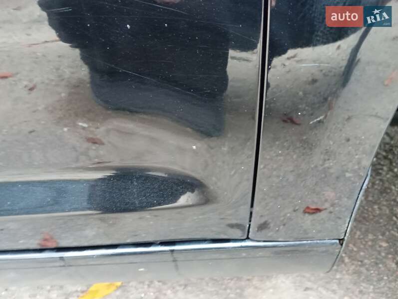 Мінівен Volkswagen Touran 2005 в Тернополі